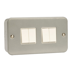Click CL019 Switch 4G 2W & Box 10A Mclad