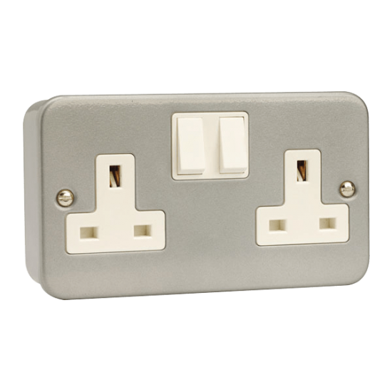 Click CL036B Socket 2G DP Switched 13A