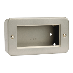 Click CL312 Frontplate 2G 4Aperature