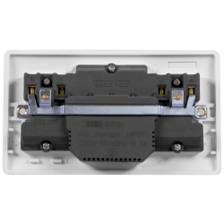 Click CMA770 Socket 2G Swd & USB 13A Whi