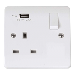 Click CMA771U Skt 1G Swd & USB 13A Whi