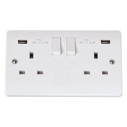 Click CMA780 Socket 2G Swd & USB 13A Whi