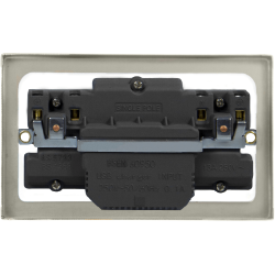 Click VPSC770WH Socket 2G Swd & USB 13A